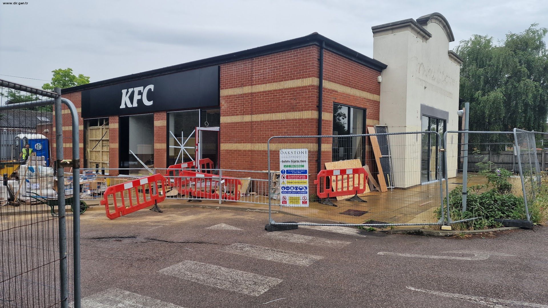 KFC Bedford - Goldington Road Photos, KFC Bedford - Goldington Road Videos