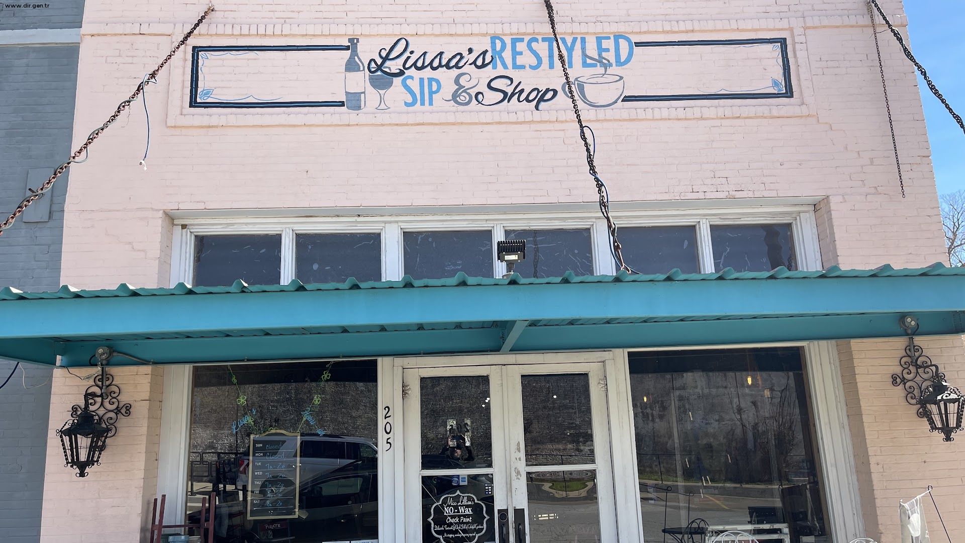 Lissa's Restyled Sip & Shop Photos, Lissa's Restyled Sip & Shop Videos