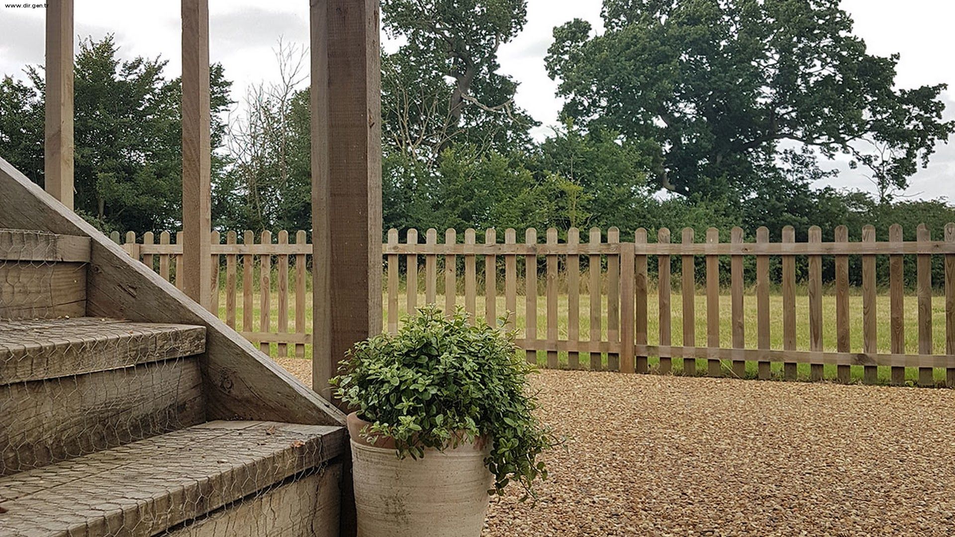 Herbert's Lane Luxury Shepherd's Hut with Hot Tub Eye IP QP Herbert's ...