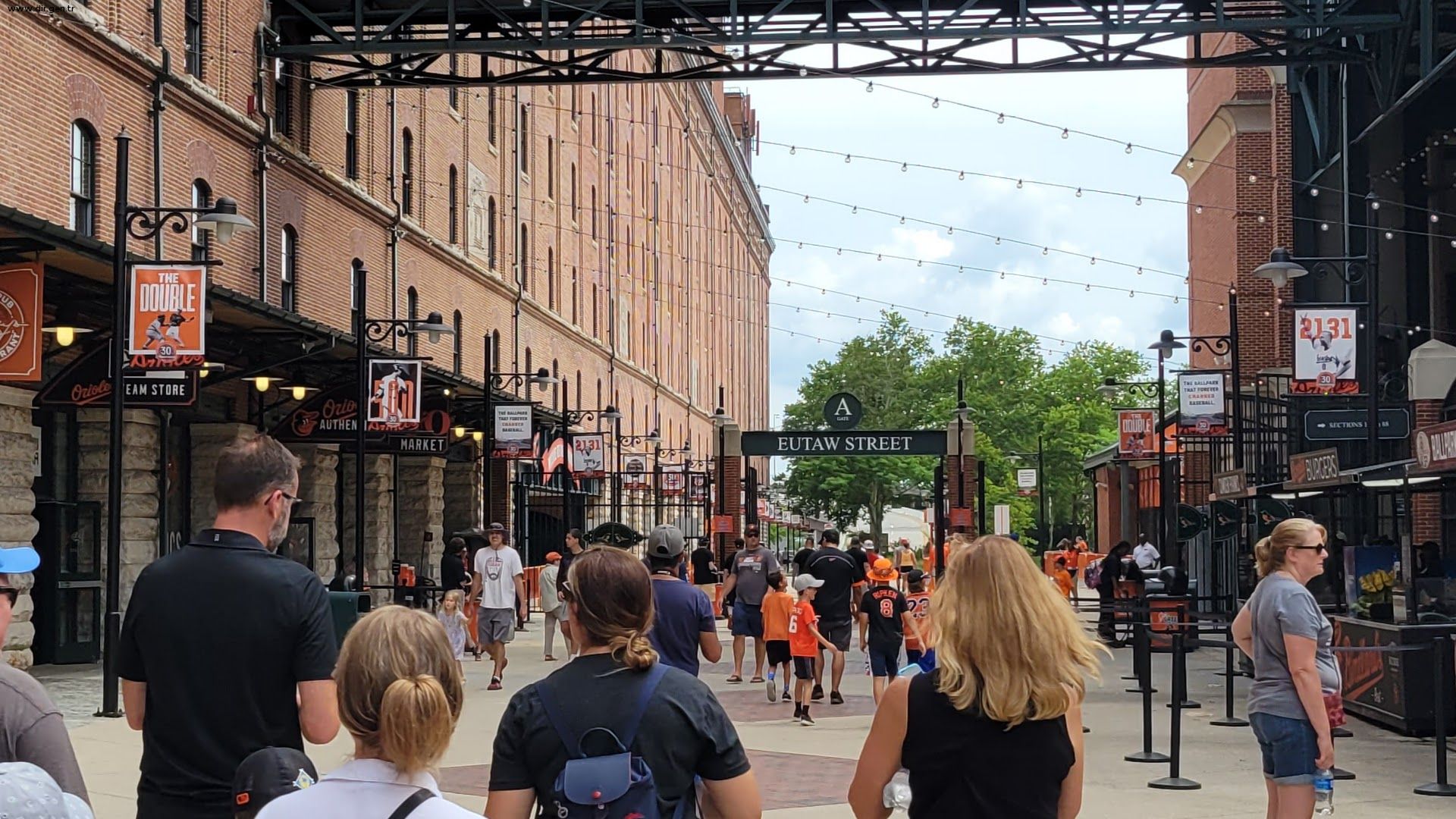 Photos at Majestic Orioles Team Store at Camden Yards - The