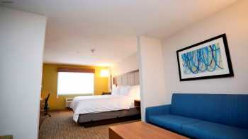 Holiday Inn Express & Suites Carlsbad, an IHG Hotel