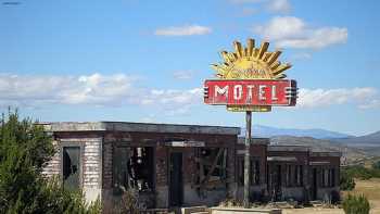 Sunshine Motel