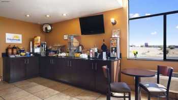 Days Inn by Wyndham Los Lunas