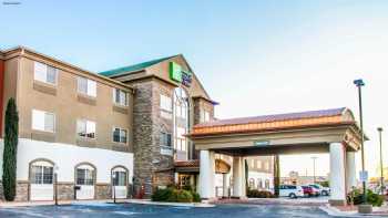 Holiday Inn Express & Suites Carlsbad, an IHG Hotel