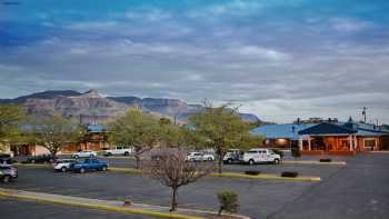 The Classic Desert Aire Hotel