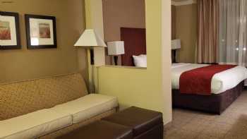 Comfort Suites Farmington