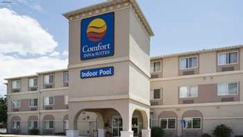 Comfort Inn & Suites Alameda at Albuquerque Balloon Fiesta Park