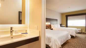 Holiday Inn Express & Suites Santa Fe, an IHG Hotel