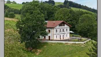 Casa Rural TROYA Landetxea