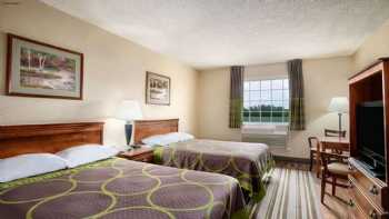 Super 8 by Wyndham Grayville