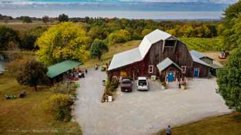 Peachbarn Winery & Café