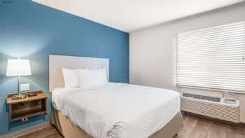 WoodSpring Suites Chicago Midway