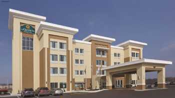 La Quinta Inn & Suites by Wyndham Springfield IL