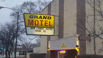 Grand Motel