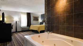 Quality Inn Aurora - Naperville Area