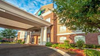 Holiday Inn Express & Suites Lake Zurich-Barrington, an IHG Hotel