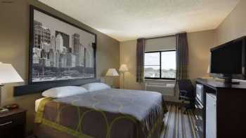 Super 8 by Wyndham Bridgeview/Chicago Area