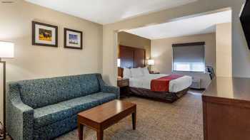 Comfort Inn & Suites Greenville I-70