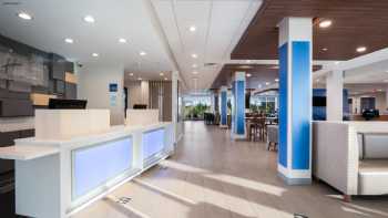 Holiday Inn Express & Suites Chicago - Hoffman Estates, an IHG Hotel