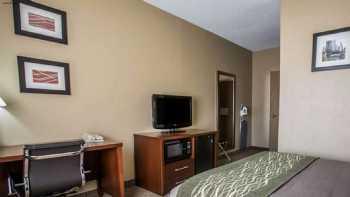 Comfort Inn Morris I-80