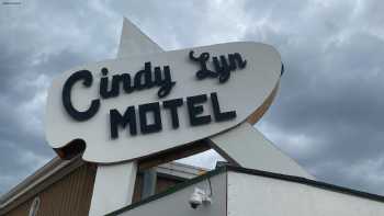 Cindy Lyn Motel