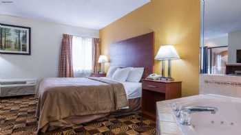 Quality Inn Sycamore - DeKalb