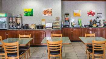 Quality Inn Peru near Starved Rock State Park