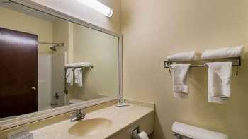 Quality Inn & Suites near I-80 and I-294