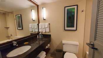 DoubleTree Suites by Hilton Hotel & Conference Center Chicago-Downers Grove