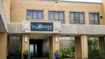 La Banque Hotel