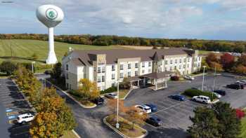 Comfort Inn & Suites Geneva- West Chicago