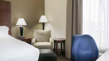 Holiday Inn Express & Suites Clinton, an IHG Hotel