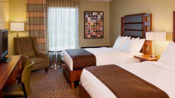 DoubleTree by Hilton Hotel Collinsville - St. Louis