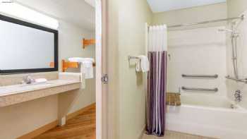 La Quinta Inn & Suites by Wyndham Chicago Tinley Park