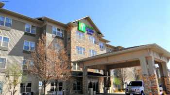 Holiday Inn Express & Suites Chicago West-Roselle, an IHG Hotel