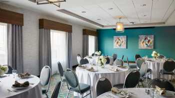 Hampton Inn & Suites Chicago/Waukegan