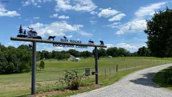 Rim Rock's Dogwood Cabins - Cabins near Garden of the Gods, Pet Friendly