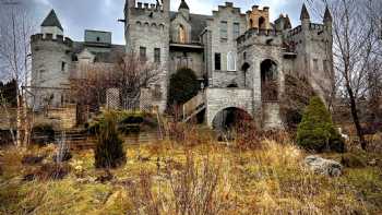 RavenStone Castle