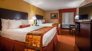 Best Western Plus Parkway Hotel