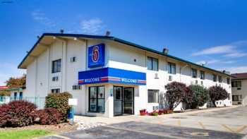 Motel 6 Normal, IL - Bloomington Area