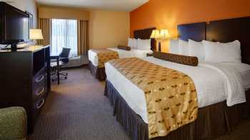 Clarion Point By Choice Hotel