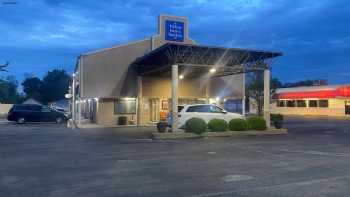 Carbondale Value Inn & Suites