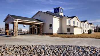 Cobblestone Hotel & Suites - Newton