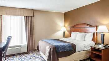 Comfort Inn Bourbonnais near I-57