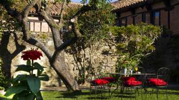 Posada - Monasterio de Santa María La Real