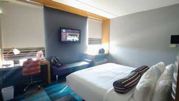 Aloft Bolingbrook