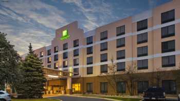 Holiday Inn & Suites Bolingbrook, an IHG Hotel