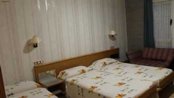 Hostal Burbia