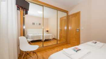 Accommodation management Rooms Apartments