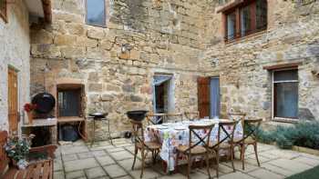 Casa Rural en Urederra de Estella : Babesenea Navarra